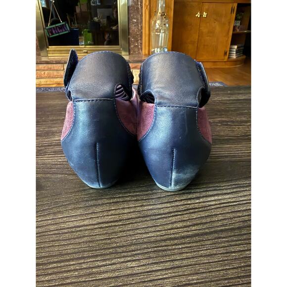 Tsubo Gylda Ankle Strap Amethyst Purple Suede & Navy Blue Leather Flats Sz. 7.5 - Picture 2 of 6
